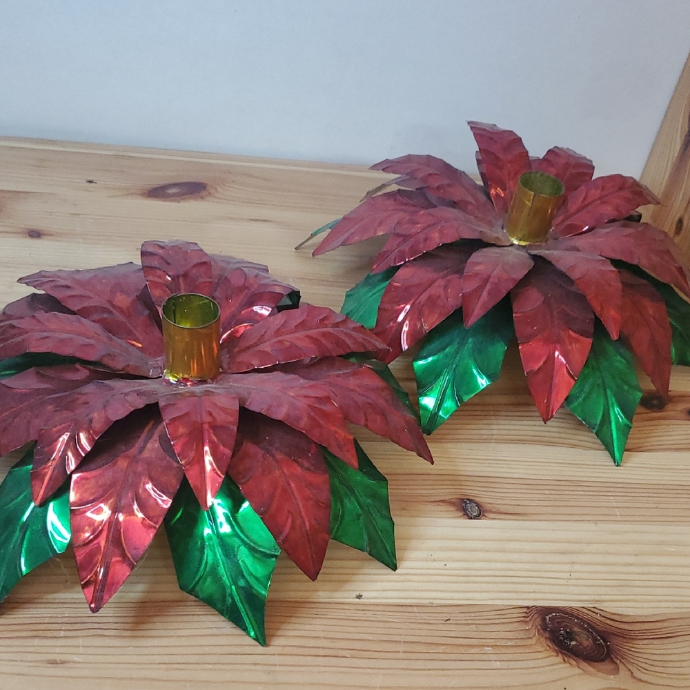 Festive Poinsettia Candle Holders D